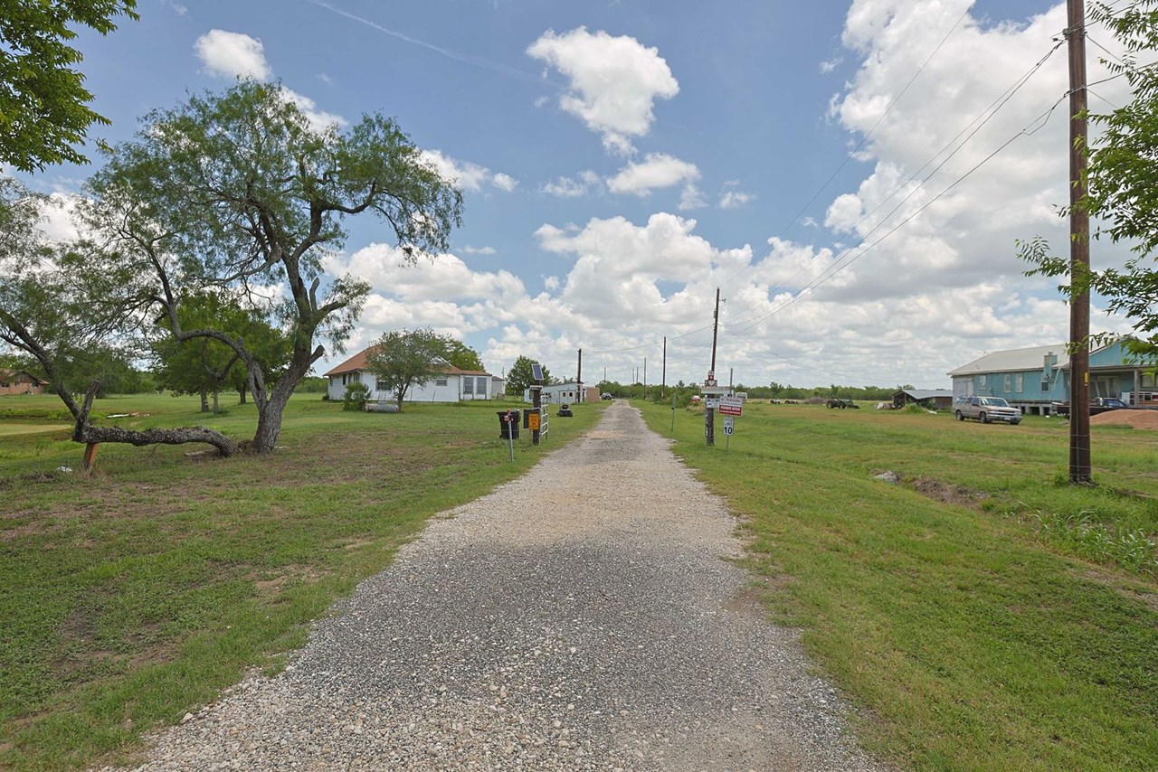 Del Valle, Texas, 78617, United States, 3 Bedrooms Bedrooms, ,3 BathroomsBathrooms,Residential,Forsale,1936467