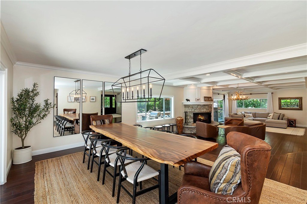 Lake Arrowhead, California, 92352, United States, 5 Bedrooms Bedrooms, ,5 BathroomsBathrooms,Residential,Forsale,1953299