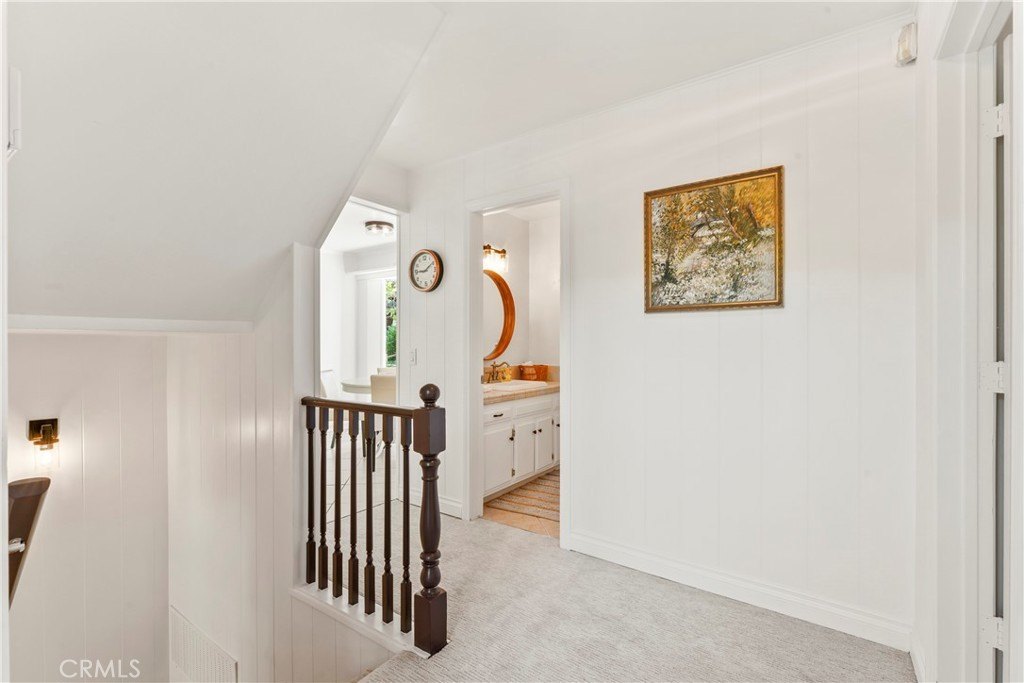 Lake Arrowhead, California, 92352, United States, 4 Bedrooms Bedrooms, ,3 BathroomsBathrooms,Residential,Forsale,1953301