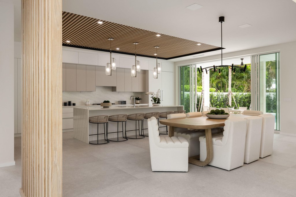 Delray Beach, Florida, 33483, United States, 5 Bedrooms Bedrooms, ,5.5 BathroomsBathrooms,Residential,Forsale,1952512