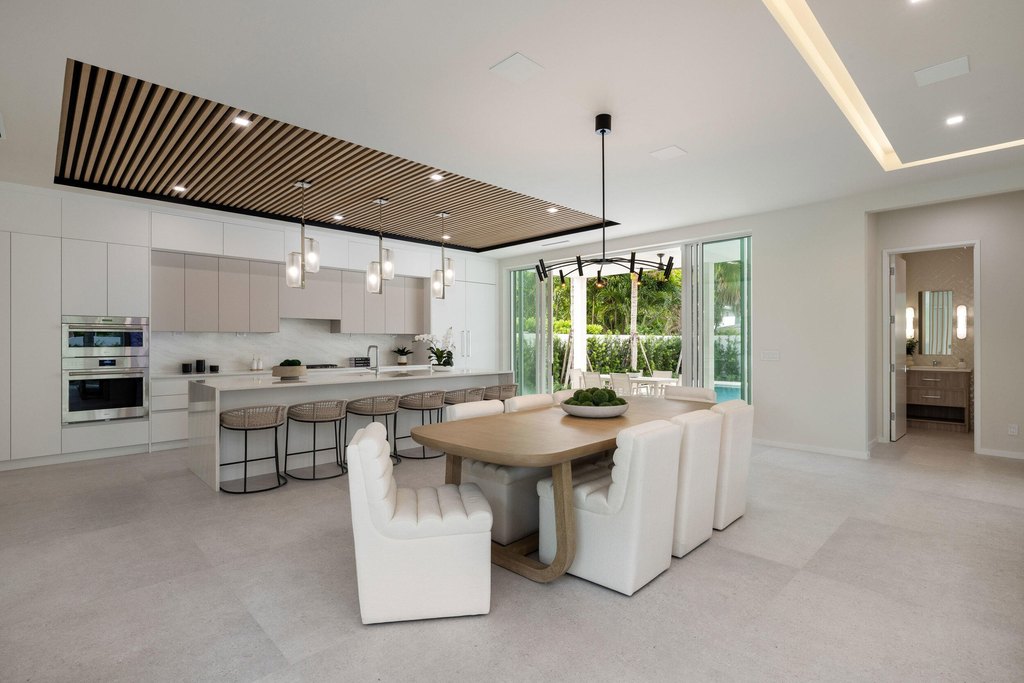 Delray Beach, Florida, 33483, United States, 5 Bedrooms Bedrooms, ,5.5 BathroomsBathrooms,Residential,Forsale,1952512