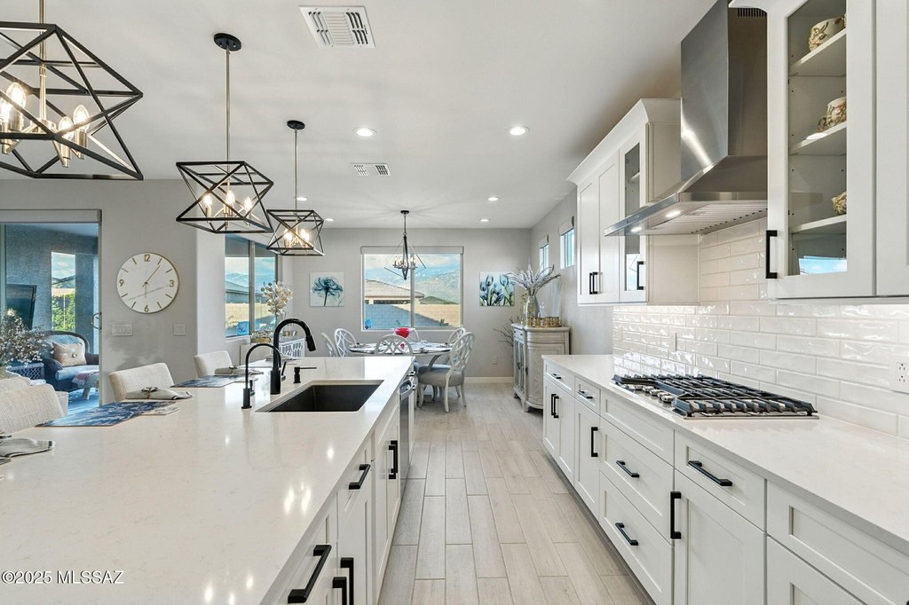 Oro Valley, Arizona, 85742, United States, 5 Bedrooms Bedrooms, ,3 BathroomsBathrooms,Residential,Forsale,1954090