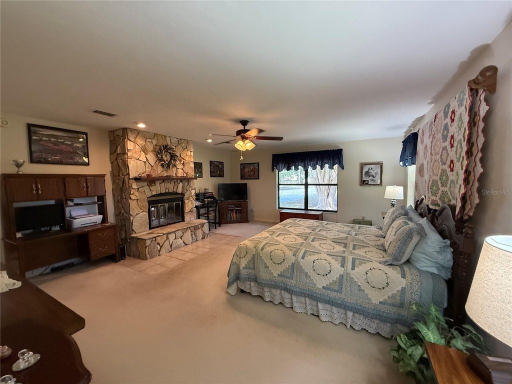 OCALA, Florida, 34476, United States, 3 Bedrooms Bedrooms, ,3 BathroomsBathrooms,Residential,Forsale,1969789