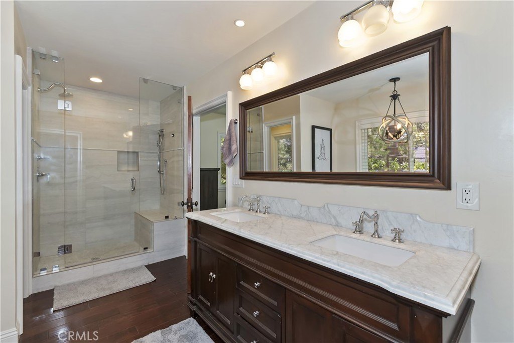 Lake Arrowhead, California, 92352, United States, 5 Bedrooms Bedrooms, ,5 BathroomsBathrooms,Residential,Forsale,1953299