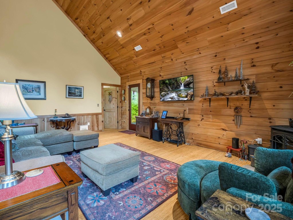 Lake Lure, North Carolina, 28746, United States, 3 Bedrooms Bedrooms, ,2.5 BathroomsBathrooms,Residential,Forsale,1960267