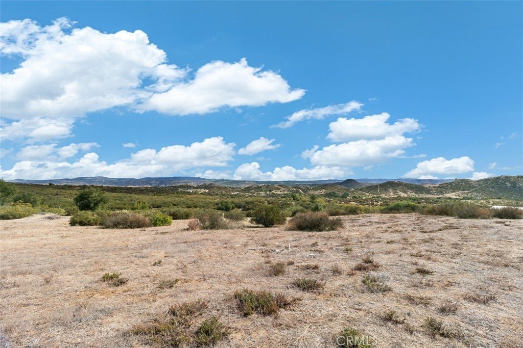 Hemet, California, 92544, United States, 4 Bedrooms Bedrooms, ,2.5 BathroomsBathrooms,Residential,Forsale,1953041