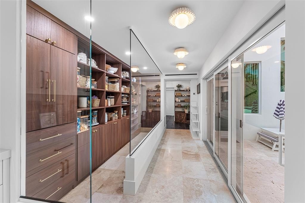 Fort Lauderdale, Florida, 33304, United States, 6 Bedrooms Bedrooms, ,5.5 BathroomsBathrooms,Residential,Forsale,1964526