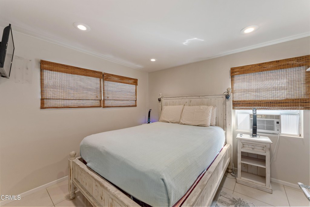 Oxnard, California, 93035, United States, 2 Bedrooms Bedrooms, ,1 BathroomBathrooms,Residential,Forsale,1985941