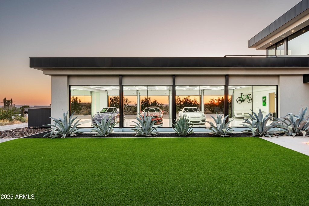 Scottsdale, Arizona, 85255, United States, 4 Bedrooms Bedrooms, ,5 BathroomsBathrooms,Residential,Forsale,1953474