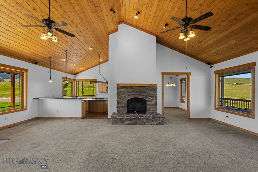 Livingston, Montana, 59047, United States, 3 Bedrooms Bedrooms, ,1.5 BathroomsBathrooms,Residential,Forsale,1986979