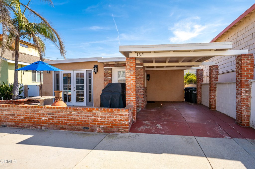 Oxnard, California, 93035, United States, 2 Bedrooms Bedrooms, ,1 BathroomBathrooms,Residential,Forsale,1985941