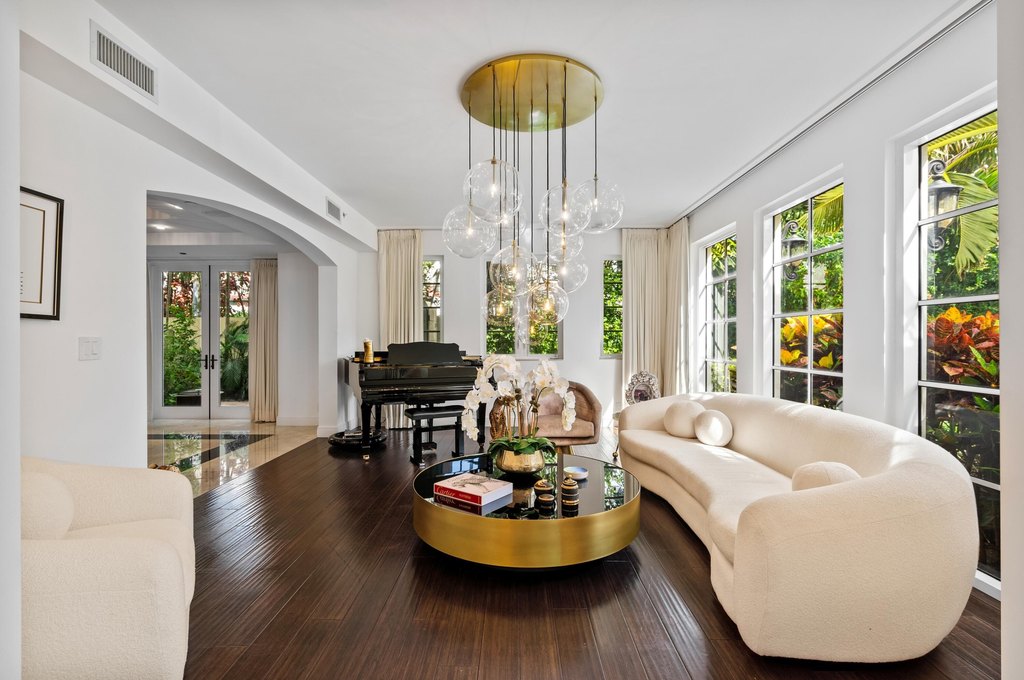 Delray Beach, Florida, 33483, United States, 5 Bedrooms Bedrooms, ,6.5 BathroomsBathrooms,Residential,Forsale,1952516