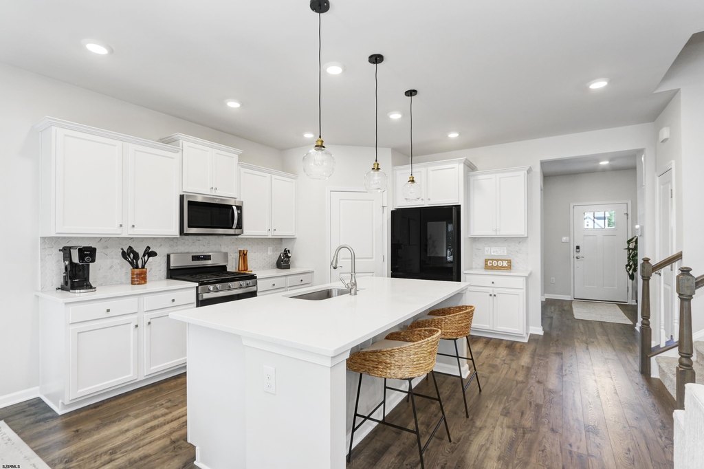 Egg Harbor Township, New Jersey, 08234, United States, 4 Bedrooms Bedrooms, ,3 BathroomsBathrooms,Residential,Forsale,1946137