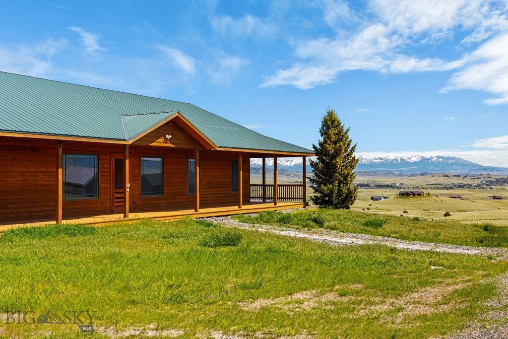 Livingston, Montana, 59047, United States, 3 Bedrooms Bedrooms, ,1.5 BathroomsBathrooms,Residential,Forsale,1986979