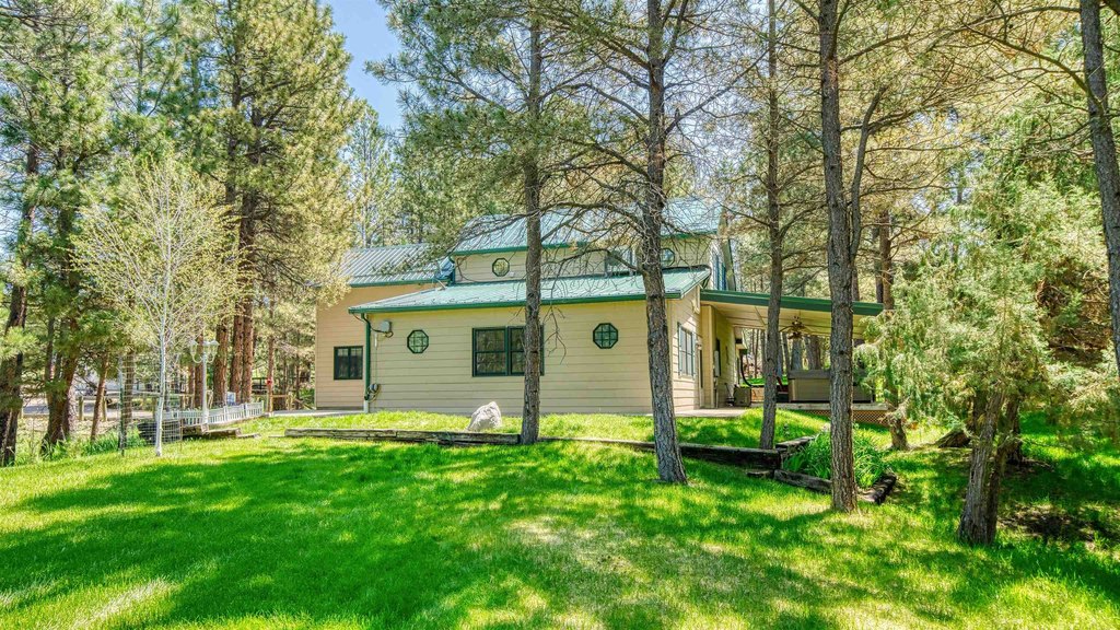 Moorcroft, Wyoming, 82721, United States, 2 Bedrooms Bedrooms, ,2 BathroomsBathrooms,Residential,Forsale,1946267