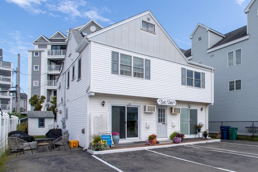Hampton, New Hampshire, 03842, United States, 3 Bedrooms Bedrooms, ,2 BathroomsBathrooms,Residential,Forsale,1952898