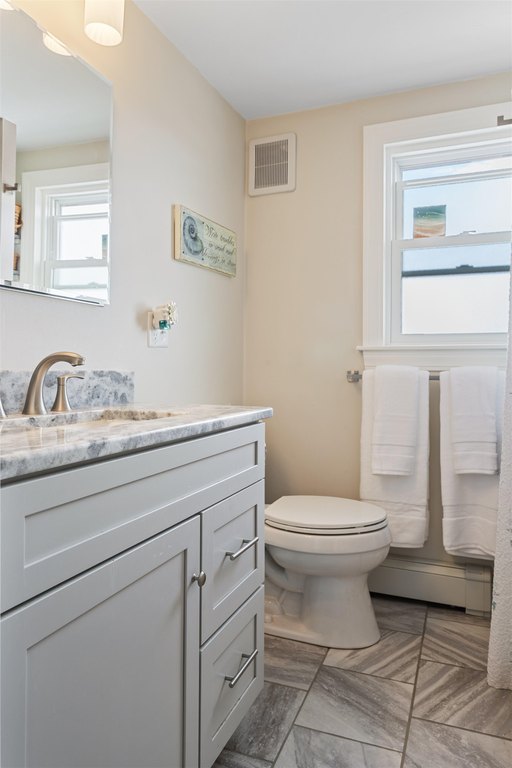 Hampton, New Hampshire, 03842, United States, 3 Bedrooms Bedrooms, ,2 BathroomsBathrooms,Residential,Forsale,1952898
