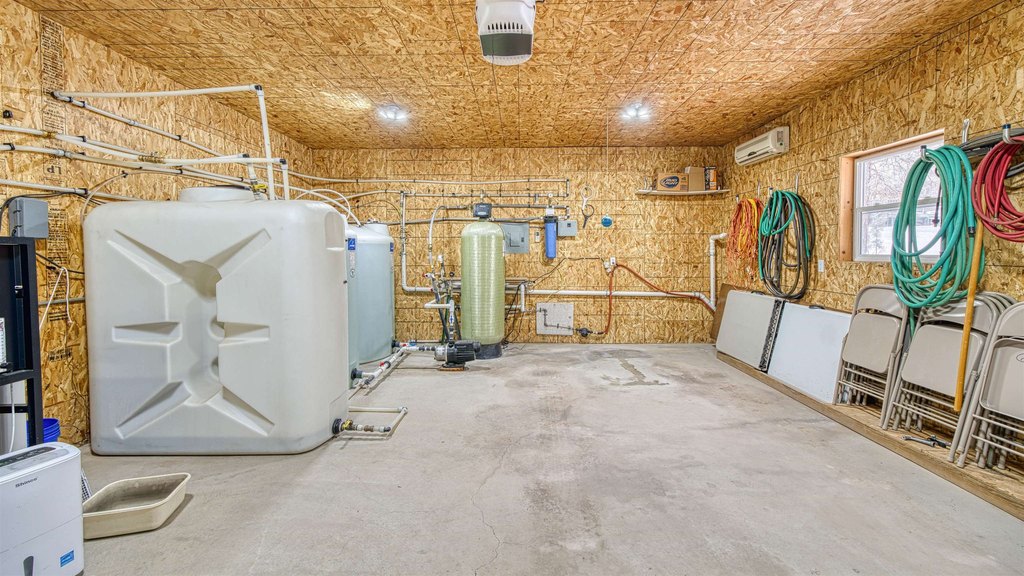 Moorcroft, Wyoming, 82721, United States, 2 Bedrooms Bedrooms, ,2 BathroomsBathrooms,Residential,Forsale,1946267