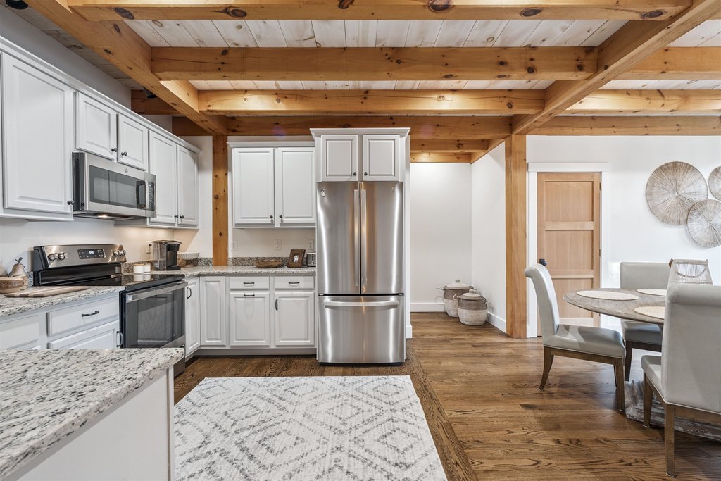 Center Harbor, New Hampshire, 03226, United States, 7 Bedrooms Bedrooms, ,5.5 BathroomsBathrooms,Residential,Forsale,1952894