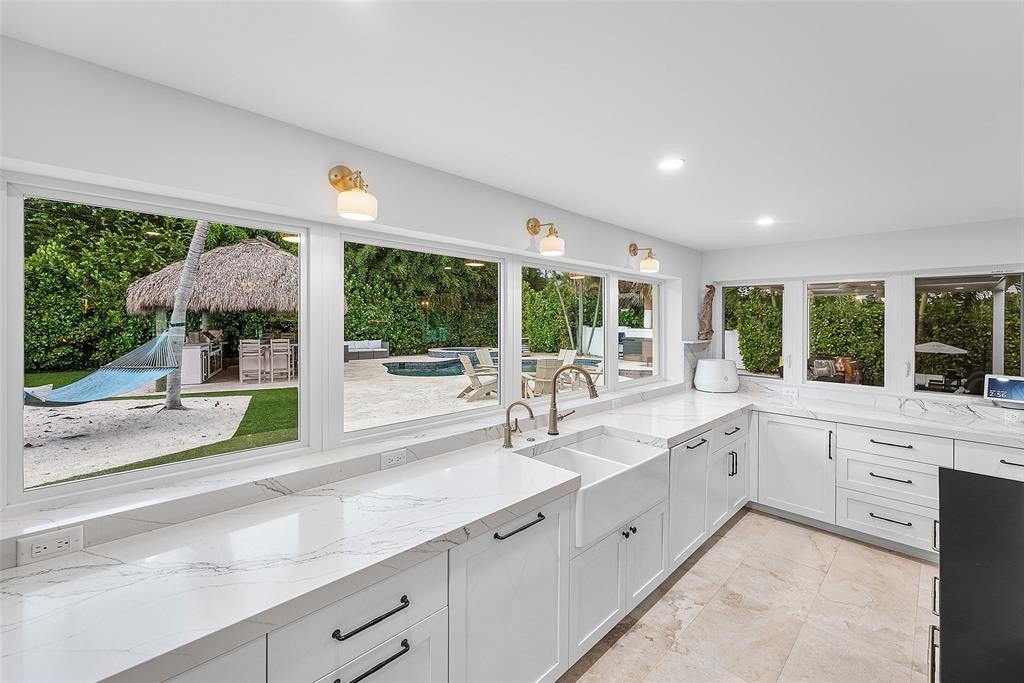 Fort Lauderdale, Florida, 33304, United States, 6 Bedrooms Bedrooms, ,5.5 BathroomsBathrooms,Residential,Forsale,1964526