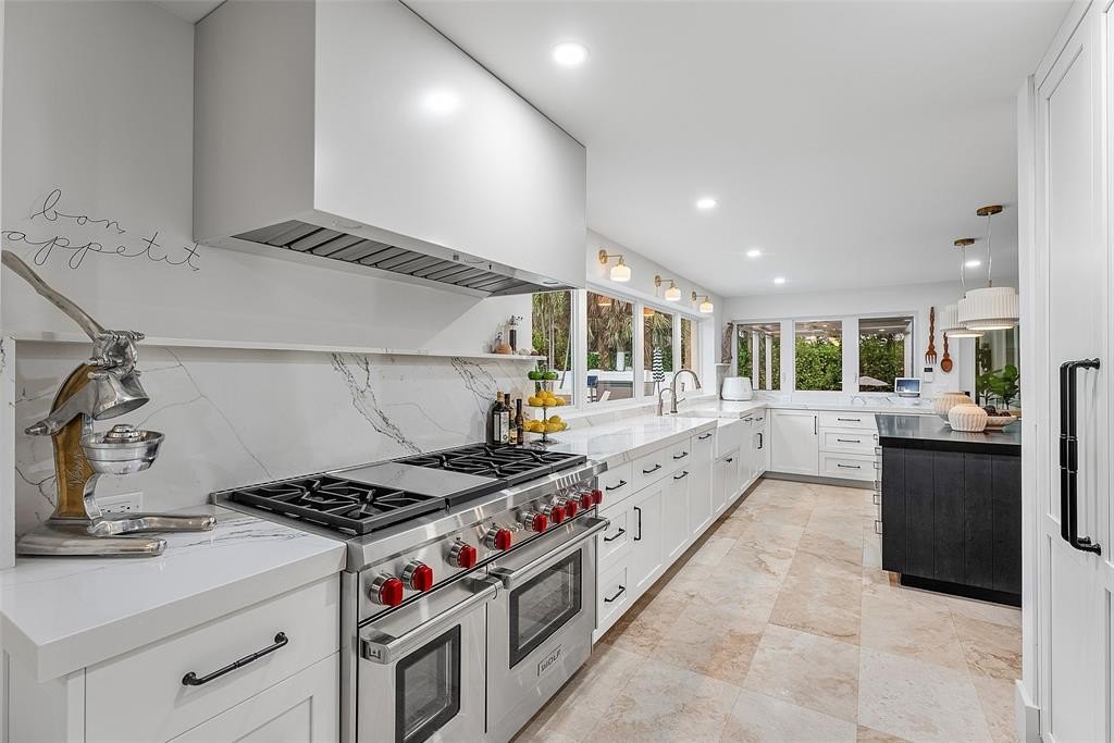 Fort Lauderdale, Florida, 33304, United States, 6 Bedrooms Bedrooms, ,5.5 BathroomsBathrooms,Residential,Forsale,1964526