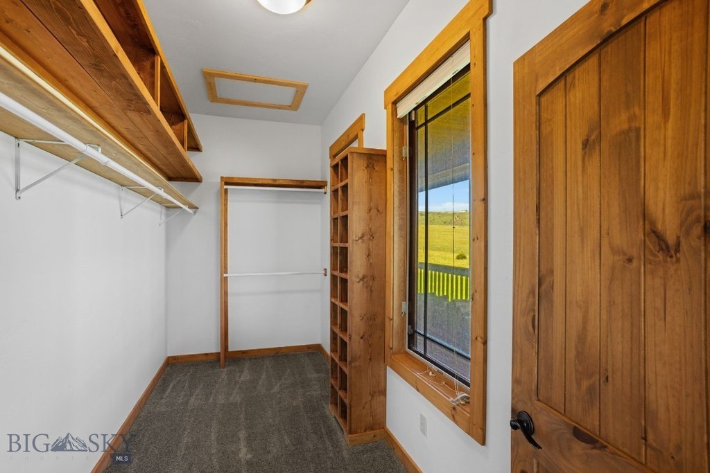 Livingston, Montana, 59047, United States, 3 Bedrooms Bedrooms, ,1.5 BathroomsBathrooms,Residential,Forsale,1986979