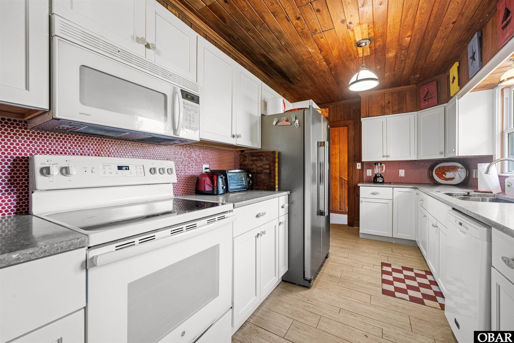 Nags Head, North Carolina, 27959, United States, 13 Bedrooms Bedrooms, ,12.5 BathroomsBathrooms,Residential,Forsale,1964358