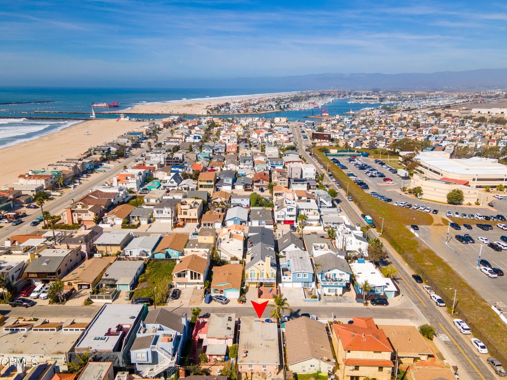 Oxnard, California, 93035, United States, 2 Bedrooms Bedrooms, ,1 BathroomBathrooms,Residential,Forsale,1985941