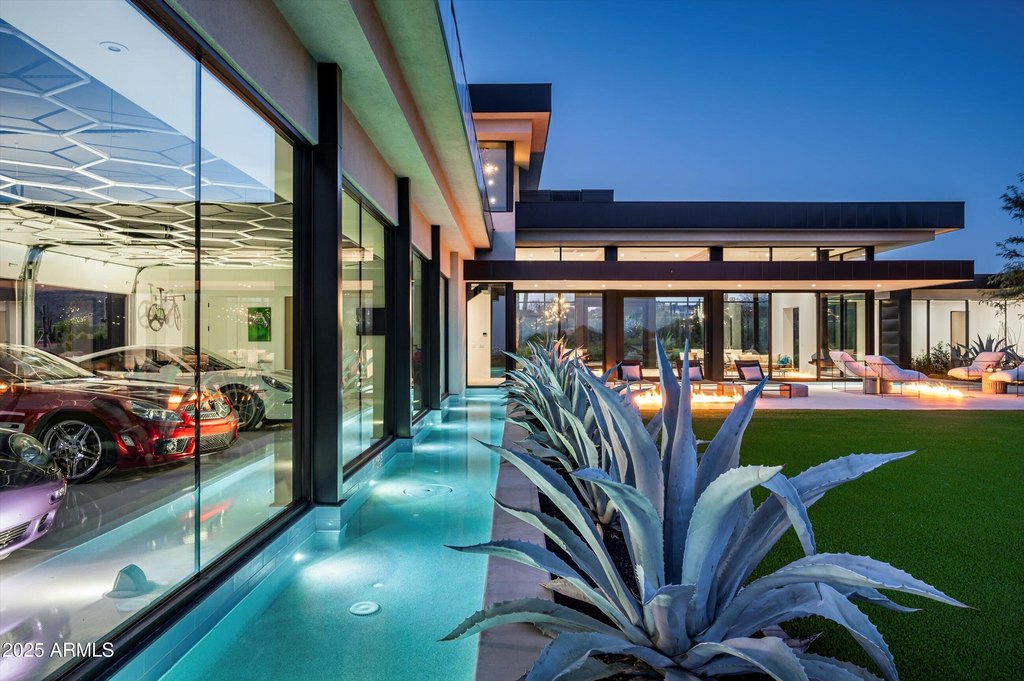 Scottsdale, Arizona, 85255, United States, 4 Bedrooms Bedrooms, ,5 BathroomsBathrooms,Residential,Forsale,1953474