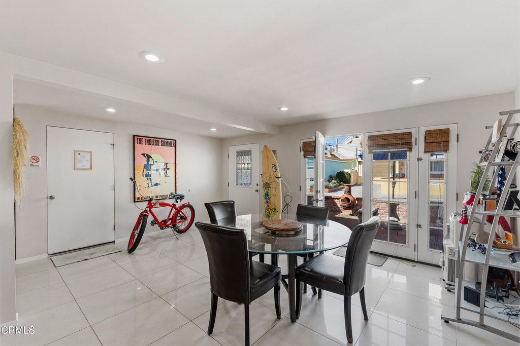 Oxnard, California, 93035, United States, 2 Bedrooms Bedrooms, ,1 BathroomBathrooms,Residential,Forsale,1985941