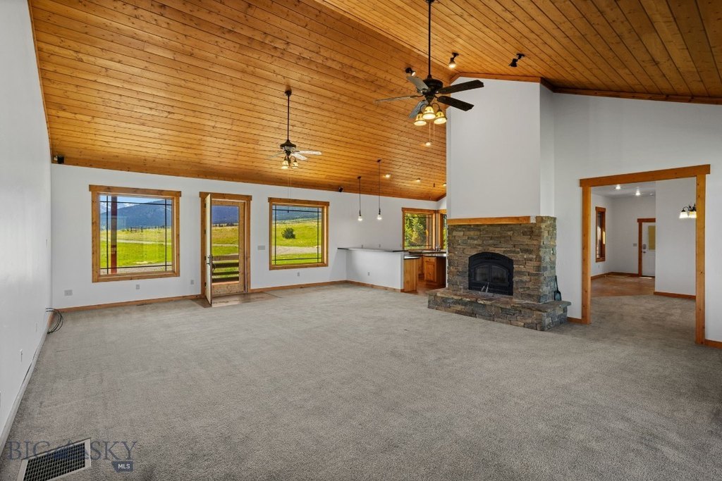 Livingston, Montana, 59047, United States, 3 Bedrooms Bedrooms, ,1.5 BathroomsBathrooms,Residential,Forsale,1986979