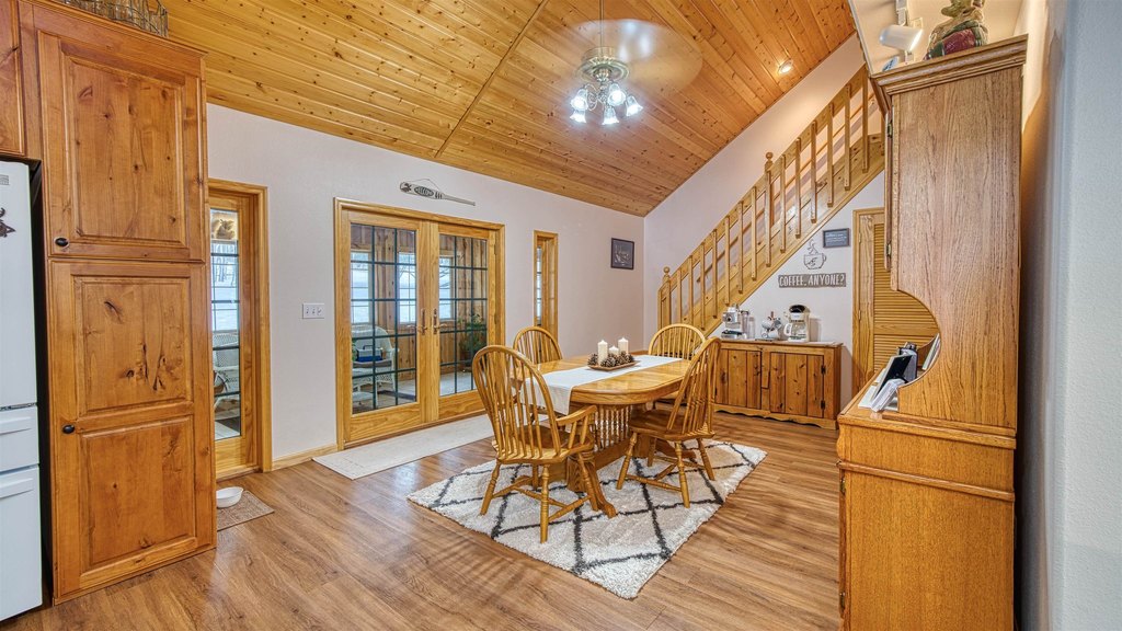 Moorcroft, Wyoming, 82721, United States, 2 Bedrooms Bedrooms, ,2 BathroomsBathrooms,Residential,Forsale,1946267