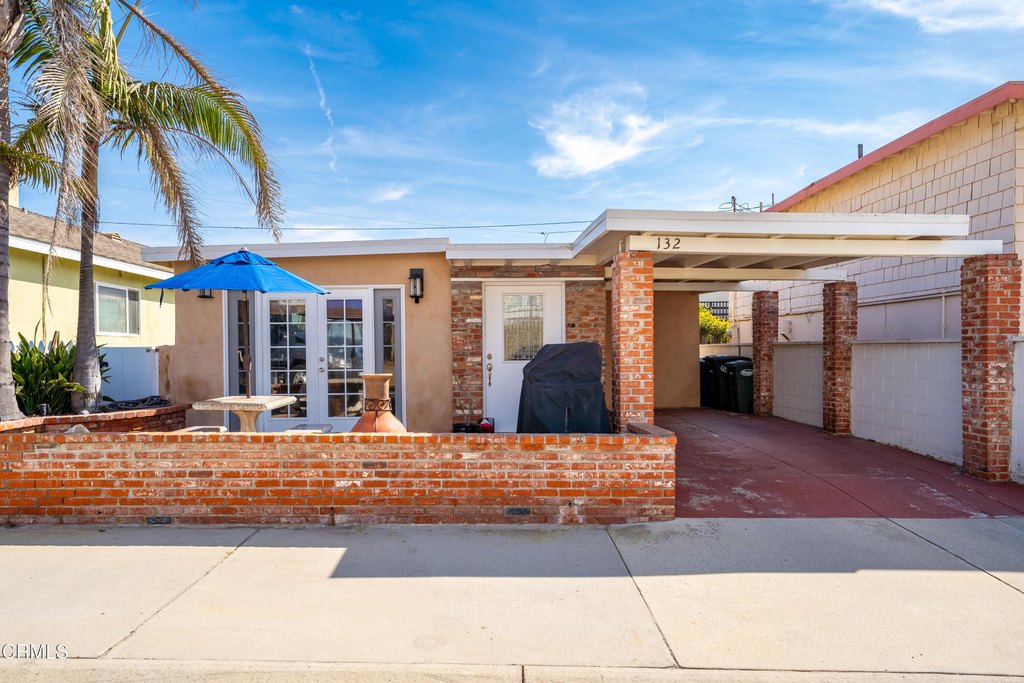 Oxnard, California, 93035, United States, 2 Bedrooms Bedrooms, ,1 BathroomBathrooms,Residential,Forsale,1985941