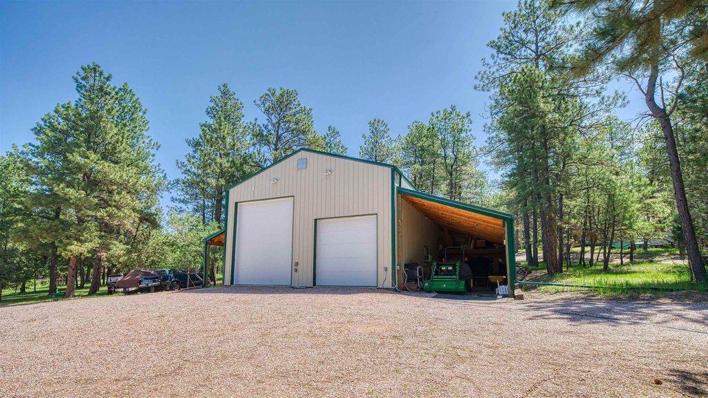 Moorcroft, Wyoming, 82721, United States, 2 Bedrooms Bedrooms, ,2 BathroomsBathrooms,Residential,Forsale,1946267