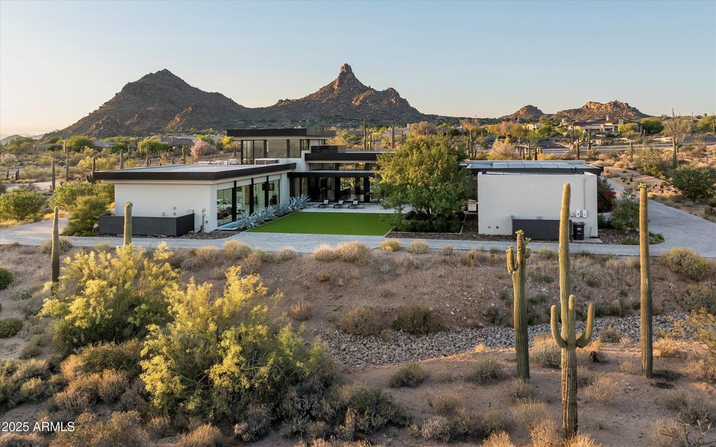 Scottsdale, Arizona, 85255, United States, 4 Bedrooms Bedrooms, ,5 BathroomsBathrooms,Residential,Forsale,1953474