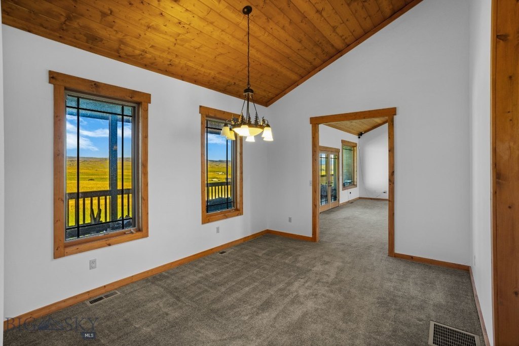 Livingston, Montana, 59047, United States, 3 Bedrooms Bedrooms, ,1.5 BathroomsBathrooms,Residential,Forsale,1986979