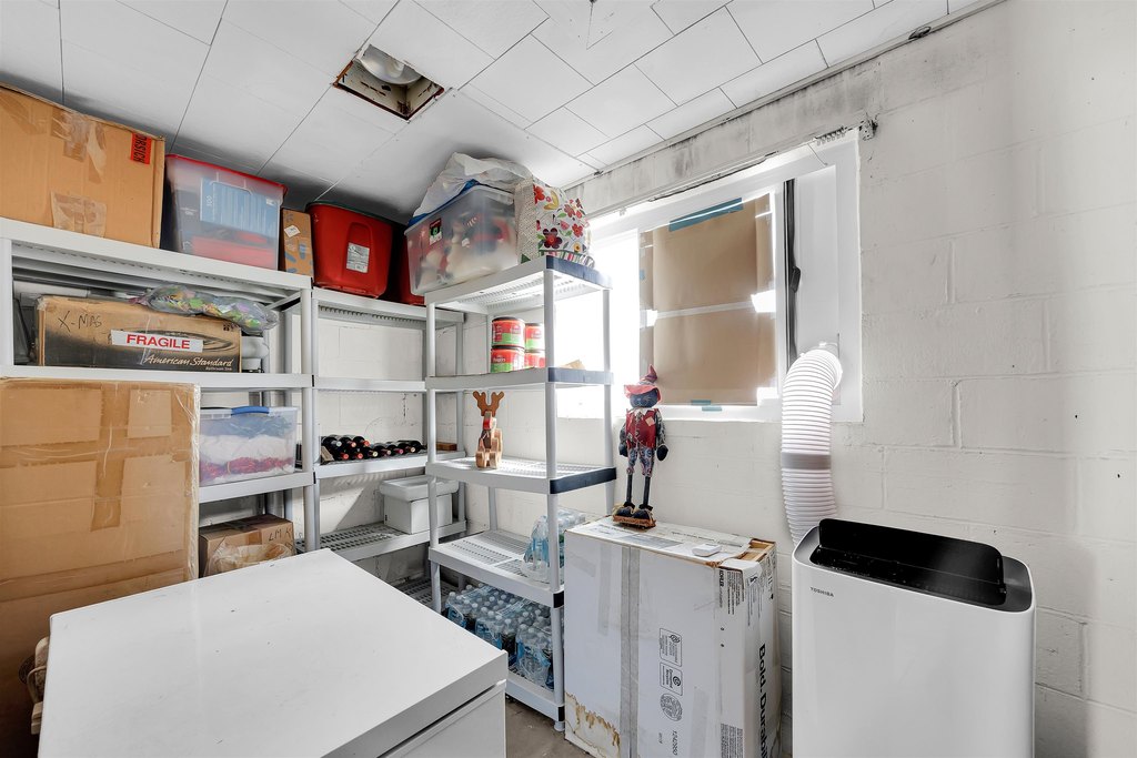 East Palatka, Florida, 32131, United States, 3 Bedrooms Bedrooms, ,2 BathroomsBathrooms,Residential,Forsale,1960042