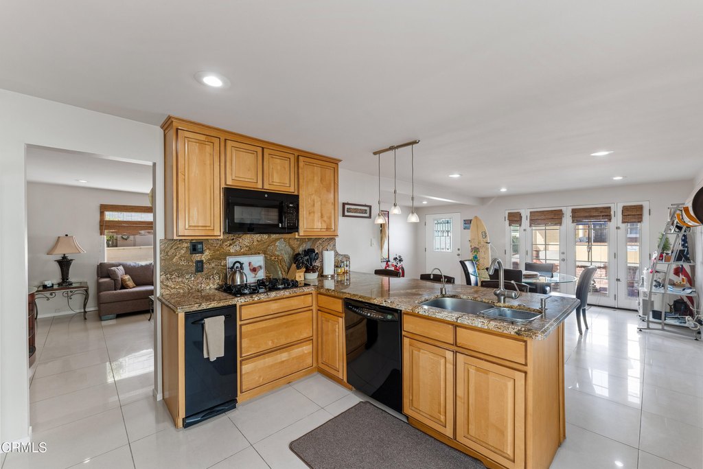 Oxnard, California, 93035, United States, 2 Bedrooms Bedrooms, ,1 BathroomBathrooms,Residential,Forsale,1985941