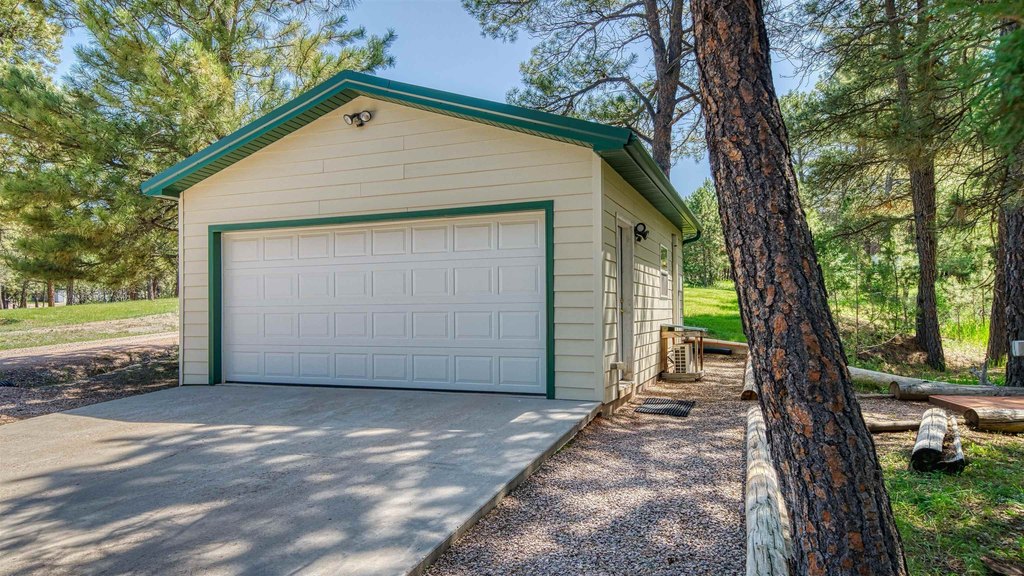 Moorcroft, Wyoming, 82721, United States, 2 Bedrooms Bedrooms, ,2 BathroomsBathrooms,Residential,Forsale,1946267