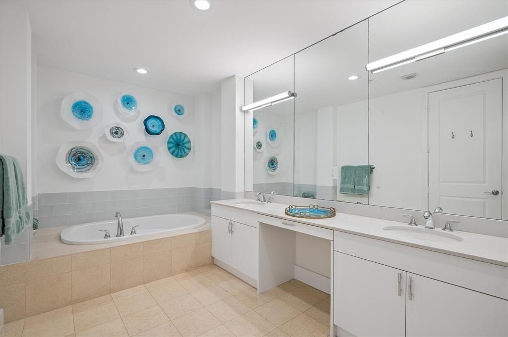 Fort Lauderdale, Florida, 33301, United States, 4 Bedrooms Bedrooms, ,4.5 BathroomsBathrooms,Residential,Forsale,1962007