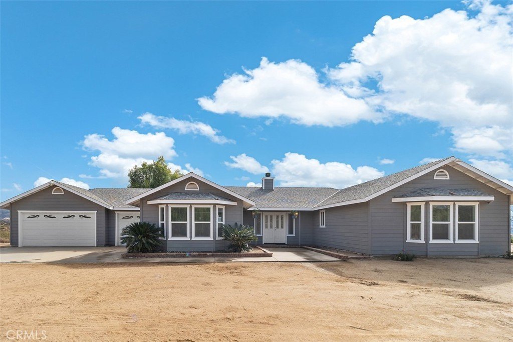 Hemet, California, 92544, United States, 4 Bedrooms Bedrooms, ,2.5 BathroomsBathrooms,Residential,Forsale,1953041