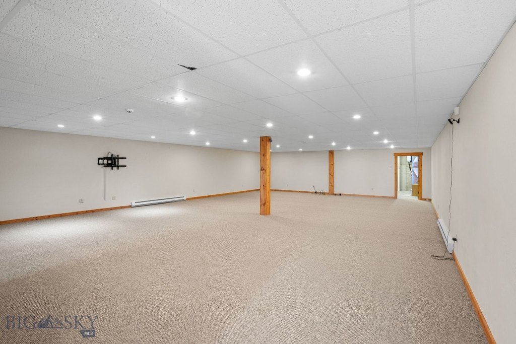 Livingston, Montana, 59047, United States, 3 Bedrooms Bedrooms, ,1.5 BathroomsBathrooms,Residential,Forsale,1986979