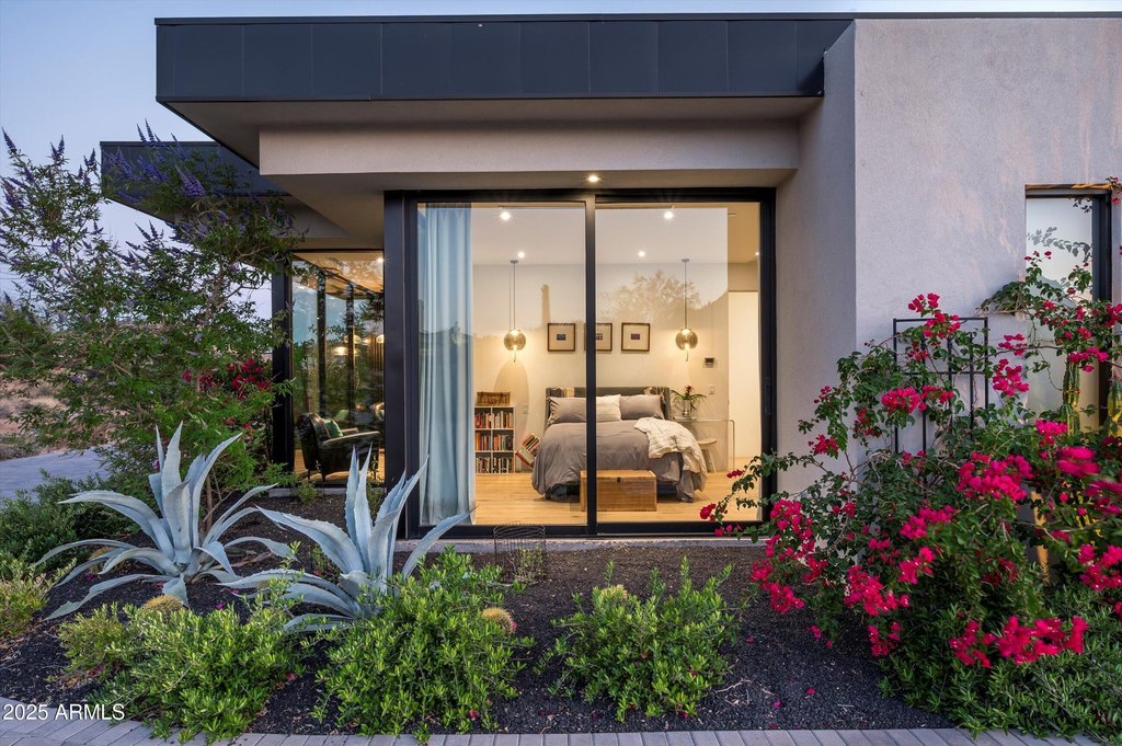 Scottsdale, Arizona, 85255, United States, 4 Bedrooms Bedrooms, ,5 BathroomsBathrooms,Residential,Forsale,1953474