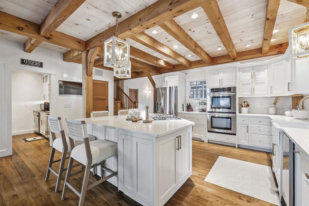 Center Harbor, New Hampshire, 03226, United States, 7 Bedrooms Bedrooms, ,5.5 BathroomsBathrooms,Residential,Forsale,1952894