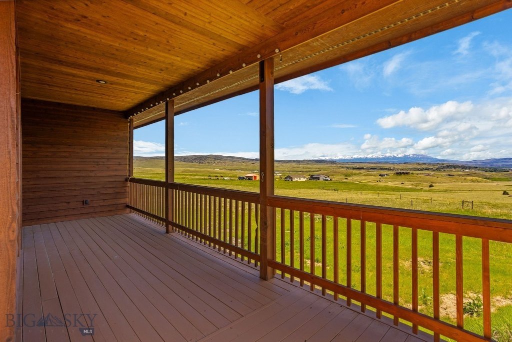 Livingston, Montana, 59047, United States, 3 Bedrooms Bedrooms, ,1.5 BathroomsBathrooms,Residential,Forsale,1986979