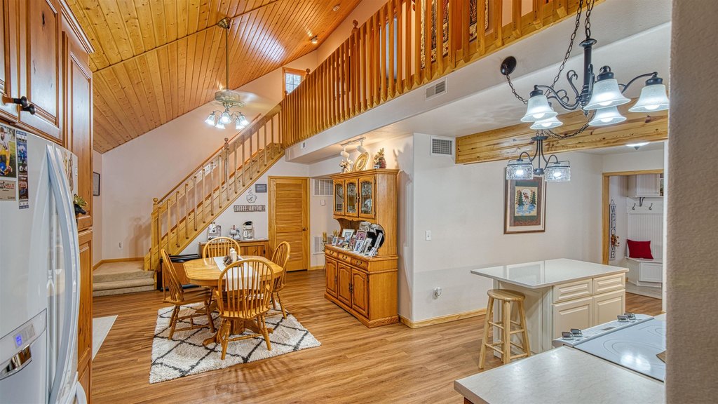 Moorcroft, Wyoming, 82721, United States, 2 Bedrooms Bedrooms, ,2 BathroomsBathrooms,Residential,Forsale,1946267