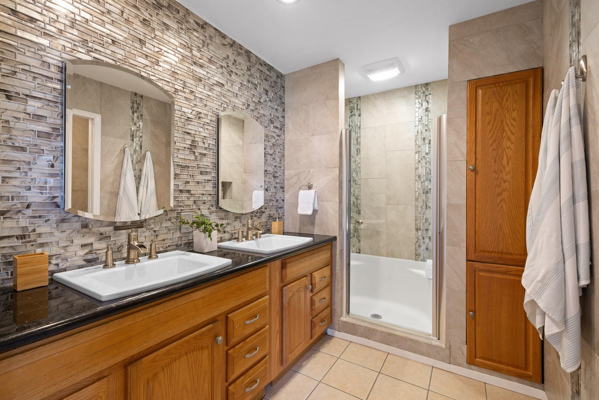 Thornton, Texas, 76687, United States, 5 Bedrooms Bedrooms, ,4 BathroomsBathrooms,Residential,Forsale,1936509