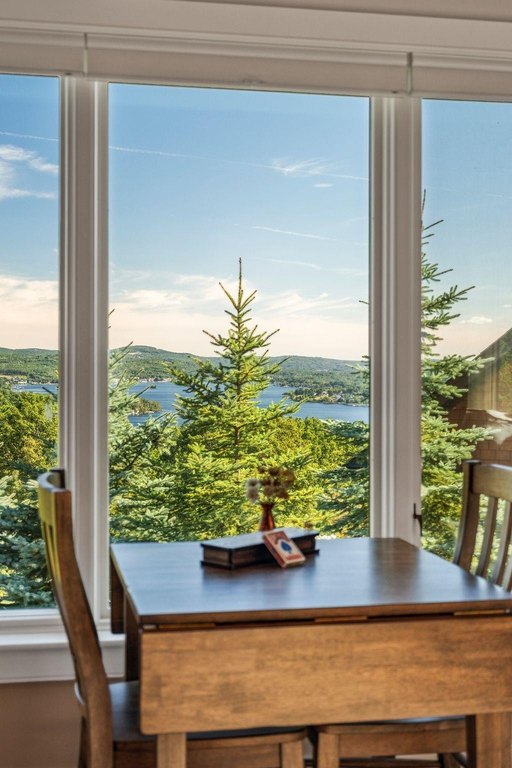 Laconia, New Hampshire, 03246, United States, 5 Bedrooms Bedrooms, ,5.5 BathroomsBathrooms,Residential,Forsale,1952902