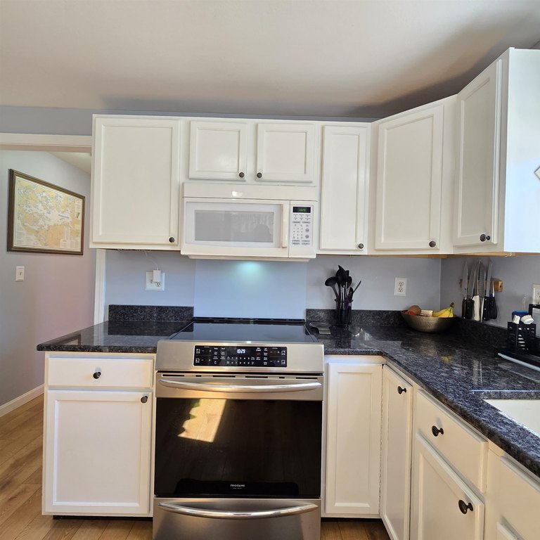 Alton, New Hampshire, 03809, United States, 3 Bedrooms Bedrooms, ,2 BathroomsBathrooms,Residential,Forsale,1952890