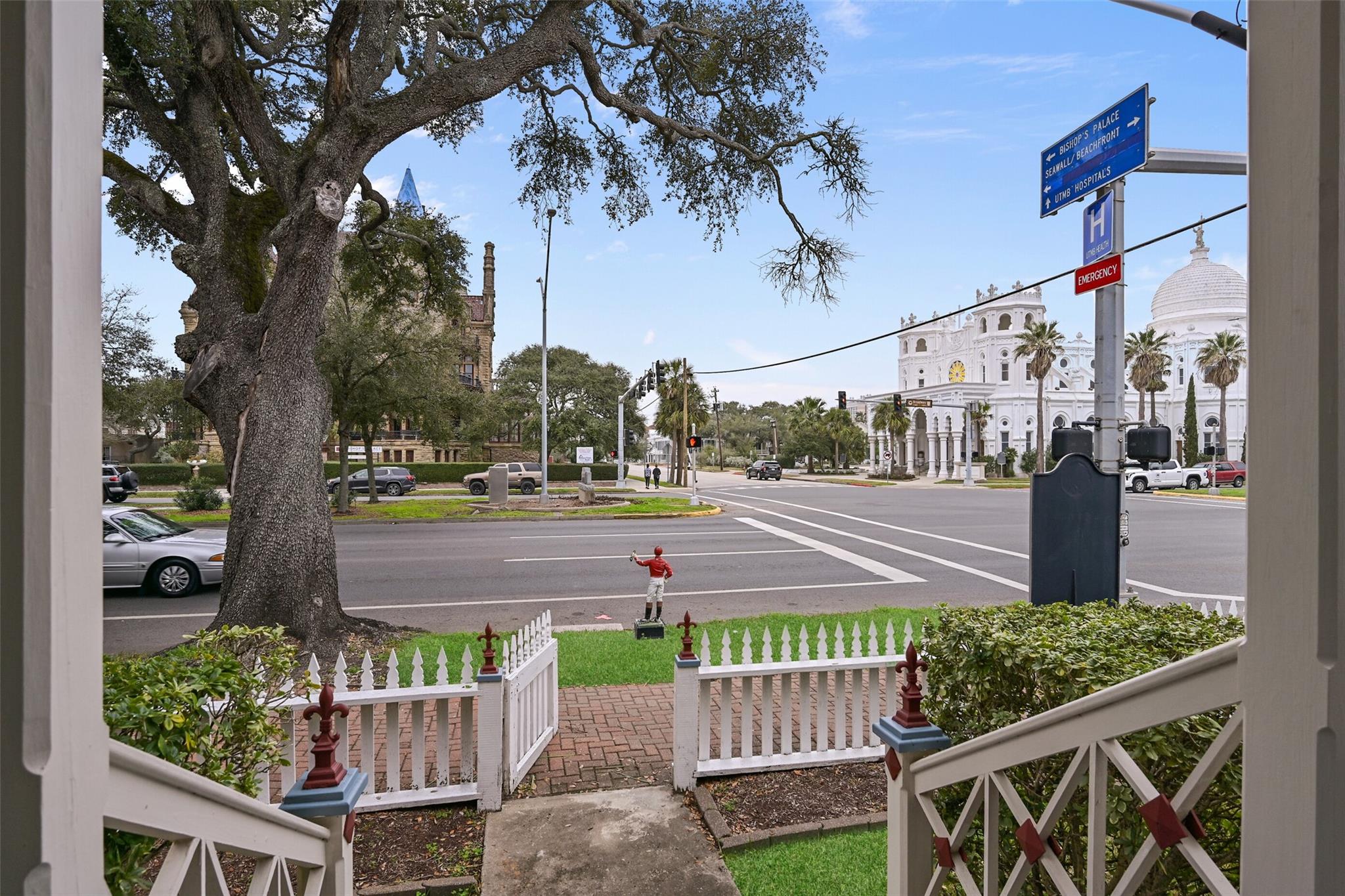 Galveston, Texas, 77550, United States, 4 Bedrooms Bedrooms, ,2 BathroomsBathrooms,Residential,Forsale,1936495